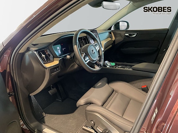 Volvo XC60 9 of 20