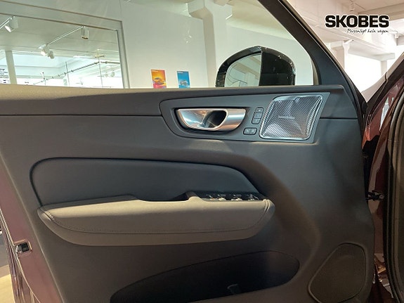Volvo XC60 16 of 20
