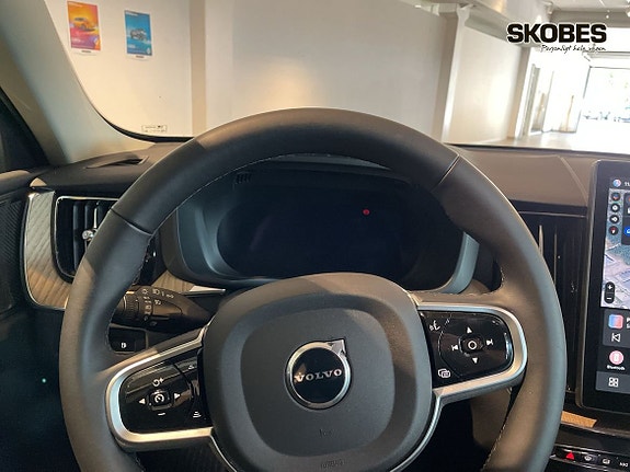 Volvo XC60 14 of 20