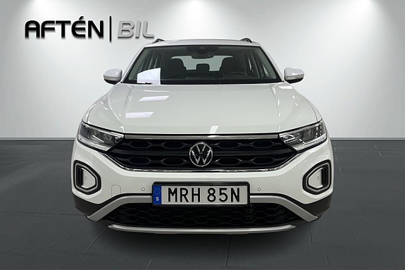 Volkswagen T-Roc 3 of 5