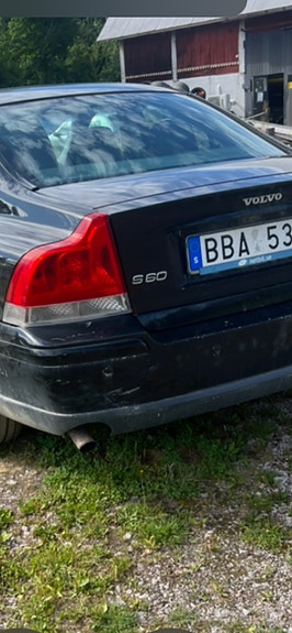 Volvo S60 2 of 2