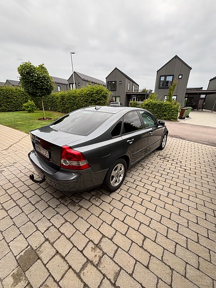 Volvo S40 3 of 3