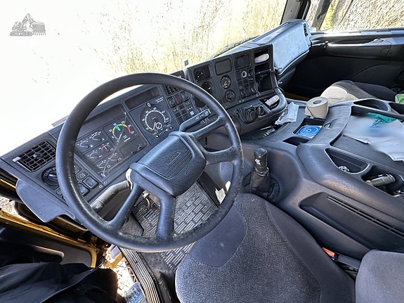 Scania p94d skåpbil 18 of 27