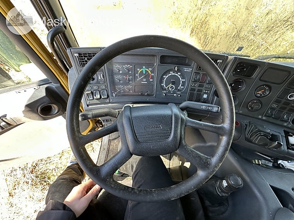 Scania p94d skåpbil 19 of 27