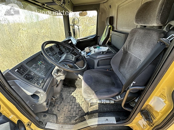 Scania p94d skåpbil 11 of 27