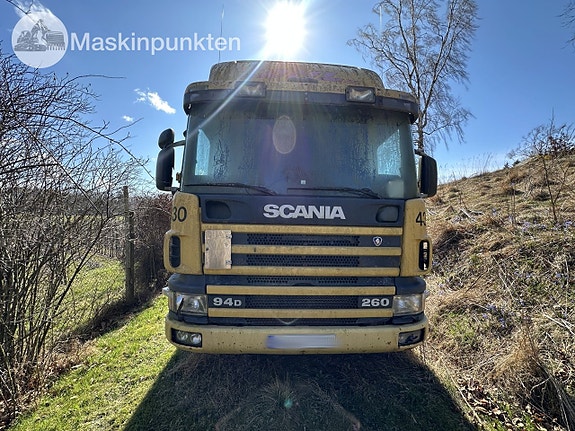 Scania p94d skåpbil 2 of 27