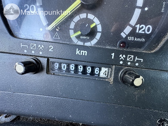 Scania p94d skåpbil 20 of 27