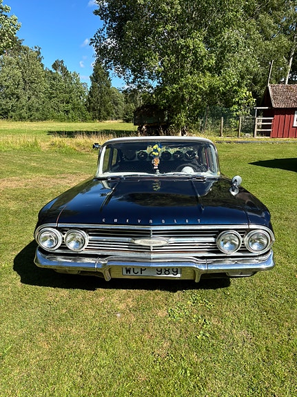 Chevrolet Biscayne 3 of 5