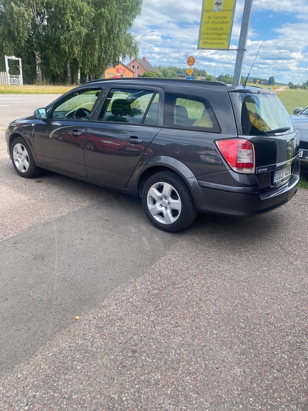 Opel Astra 3 of 5