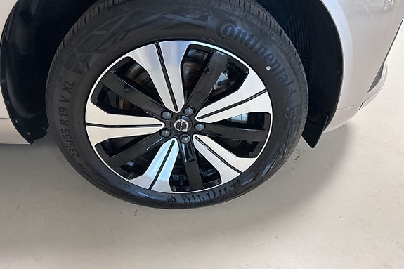 Volvo XC60 7 of 9