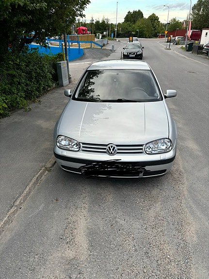 Volkswagen Golf IV 3 of 3