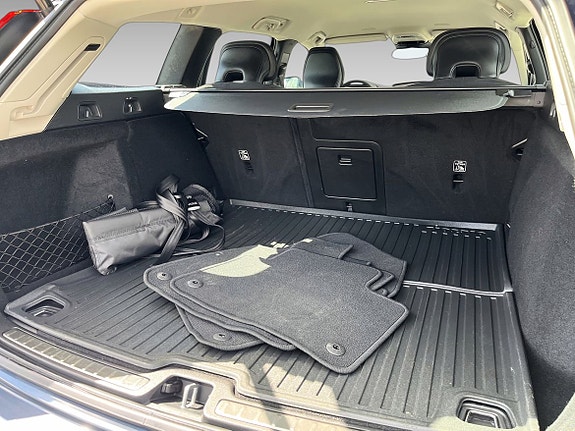 Volvo V60 Cross Country 19 of 19