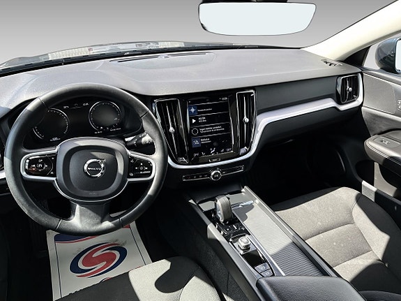 Volvo V60 Cross Country 13 of 19