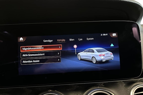Mercedes-Benz E220 24 of 25