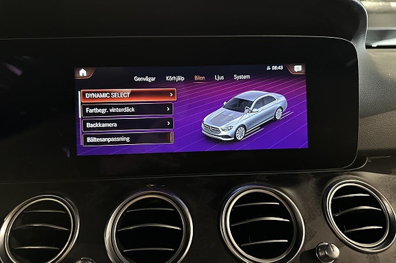 Mercedes-Benz E220 25 of 25