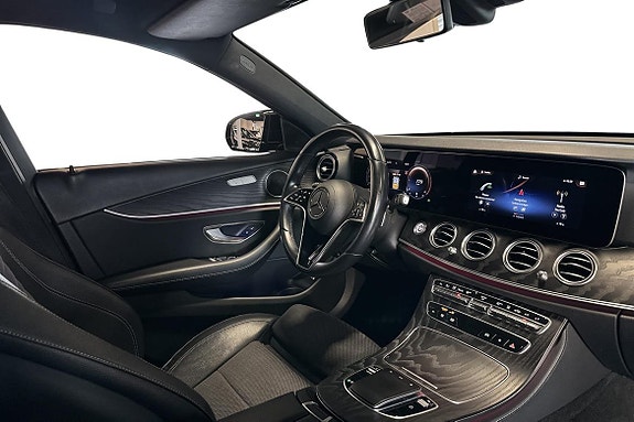 Mercedes-Benz E220 10 of 25