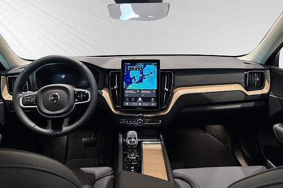 Volvo XC60 8 of 10