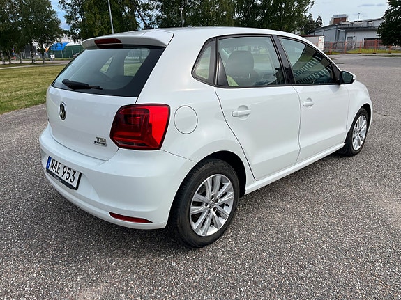 Volkswagen Polo 5 of 5