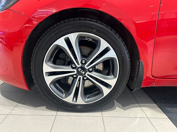 Kia Ceed 4 of 5