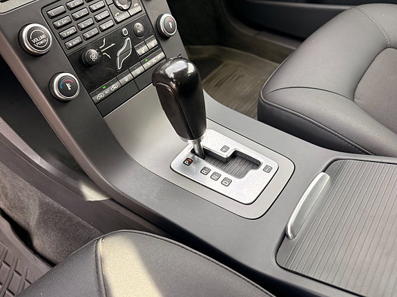 Volvo V70 10 of 11