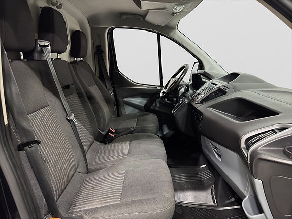 Ford Transit Custom 9 of 18