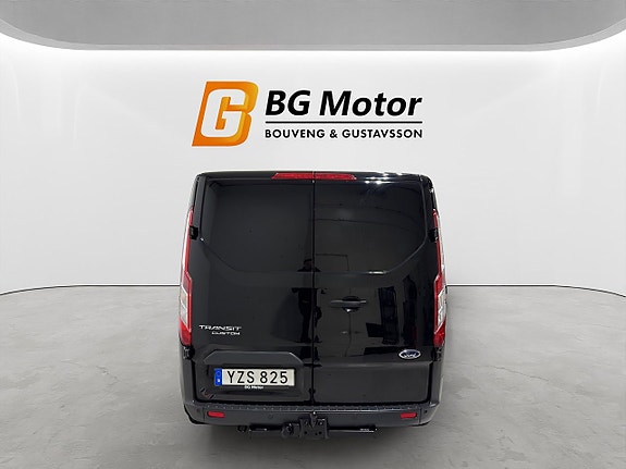 Ford Transit Custom 5 of 18