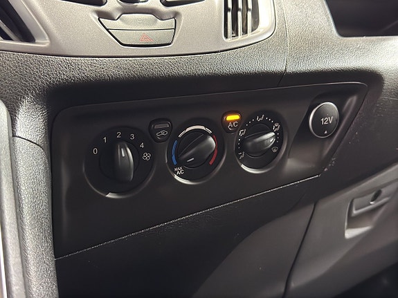 Ford Transit Custom 15 of 18