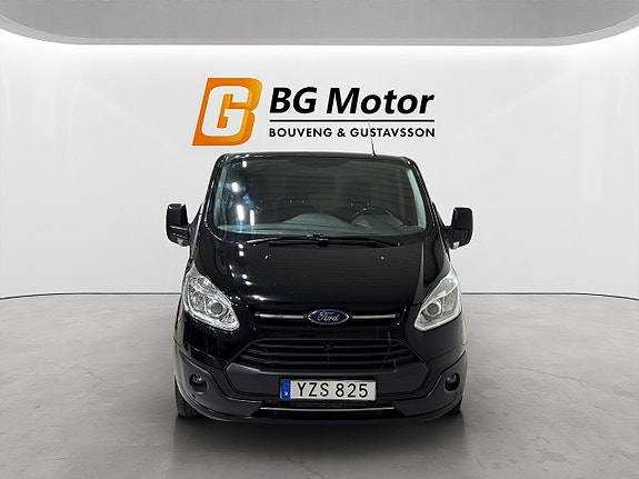 Ford Transit Custom 2 of 18