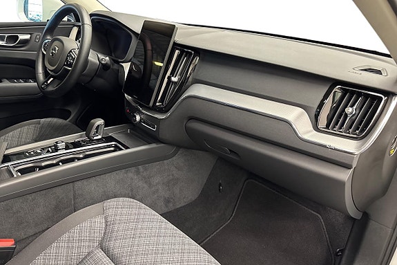 Volvo XC60 9 of 25