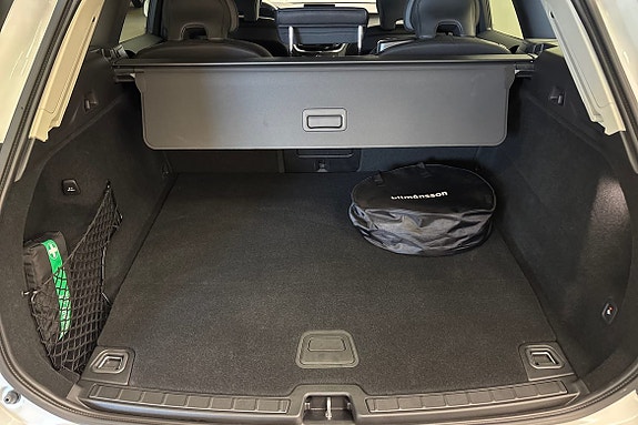 Volvo XC60 16 of 25