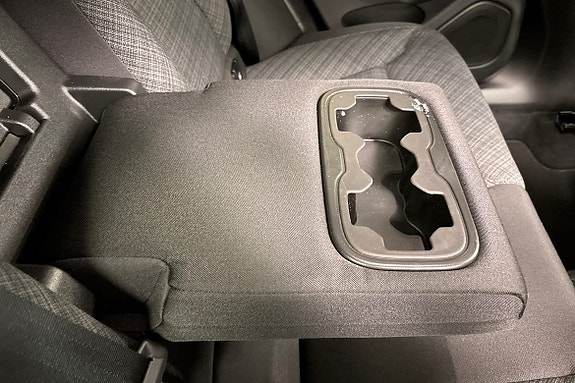 Volvo XC60 15 of 25