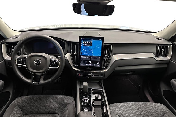 Volvo XC60 8 of 25