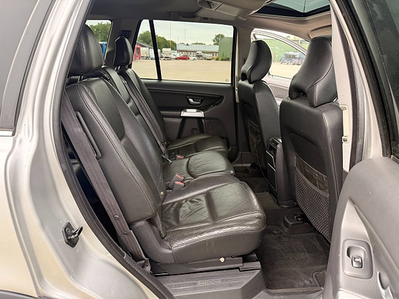 Volvo XC90 7 of 7