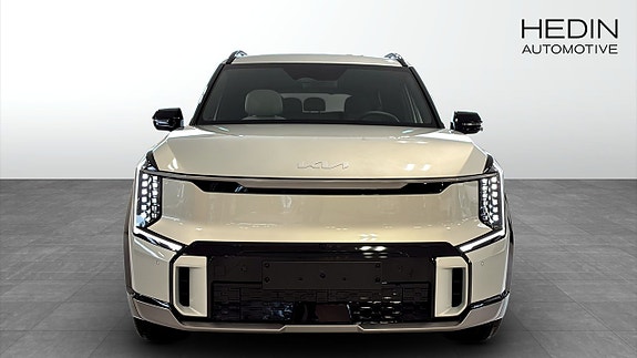 Kia EV9 8 of 13