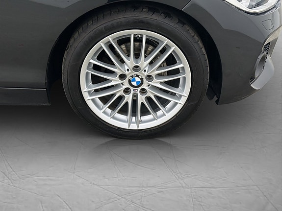 BMW 118i 26 of 27