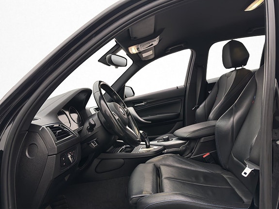 BMW 118i 10 of 27