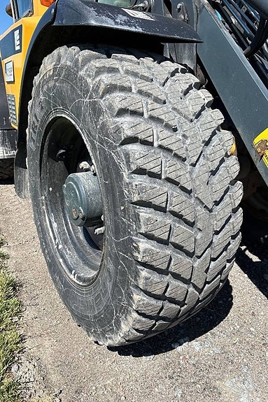 Lundberg 5220, Endast 5304 Timmar 10 of 24