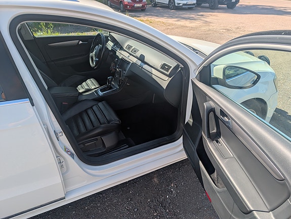 Volkswagen Passat 5 of 5