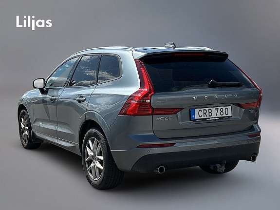 Volvo XC60 2 of 5