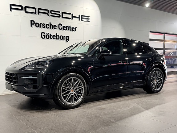 Porsche Cayenne 8 of 26