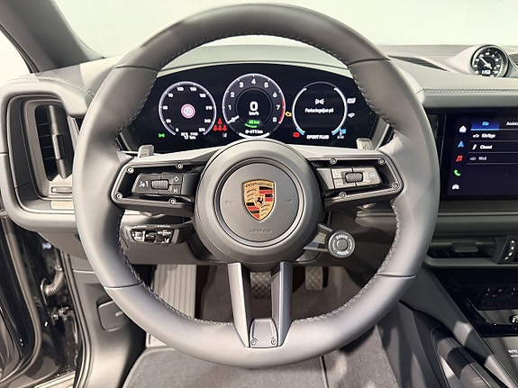 Porsche Cayenne 23 of 26