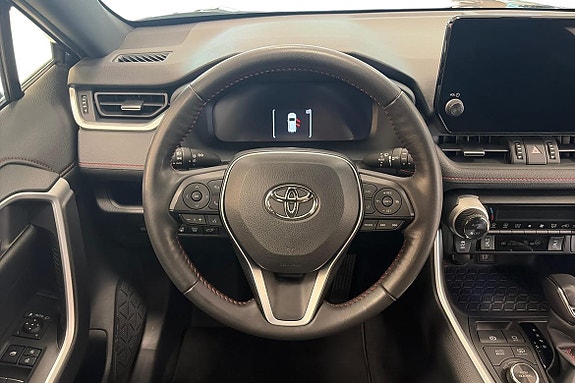 Toyota RAV4 9 of 10