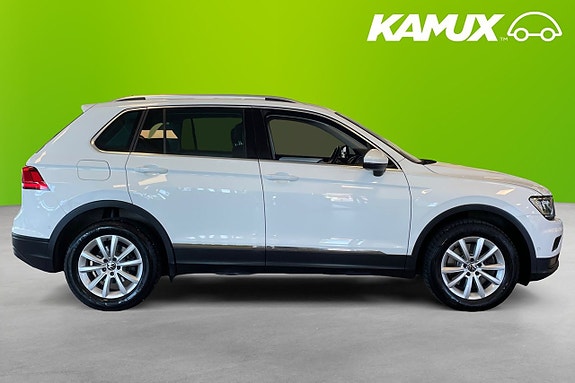 Volkswagen Tiguan 2 of 26