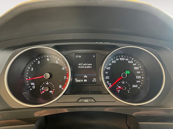 Volkswagen Tiguan 12 of 26