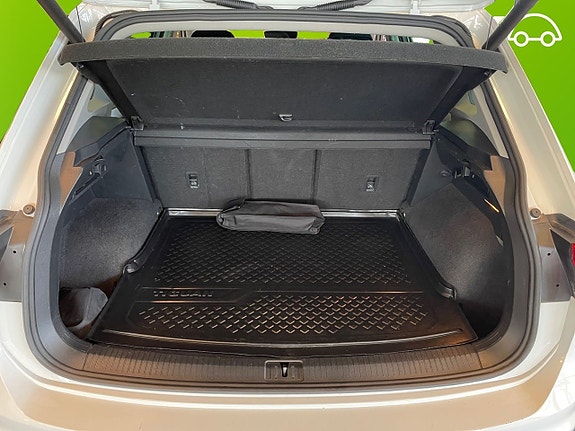 Volkswagen Tiguan 16 of 26