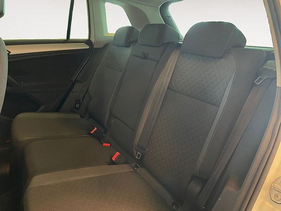 Volkswagen Tiguan 14 of 26