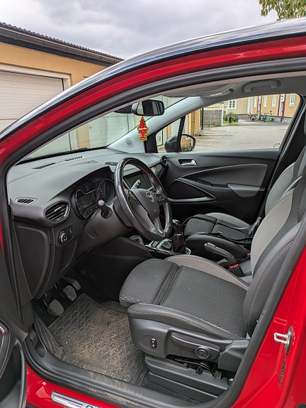 Opel Crossland X 4 of 4