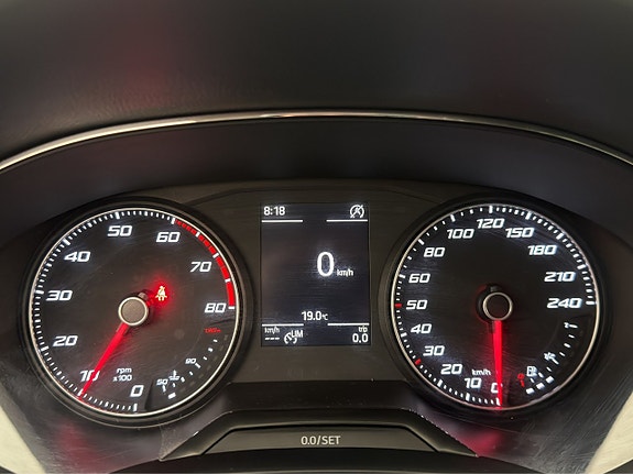 Seat Arona 16 of 29