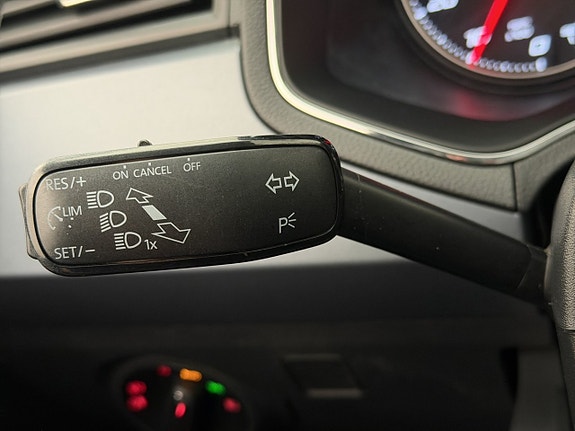 Seat Arona 14 of 29