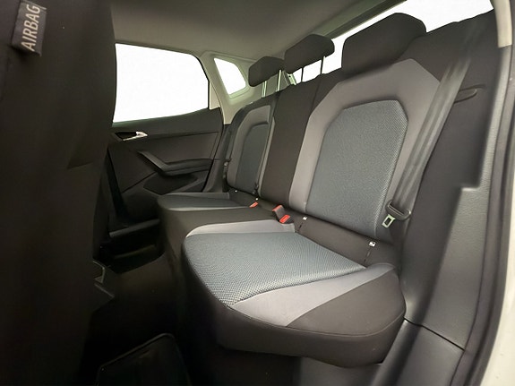 Seat Arona 22 of 29